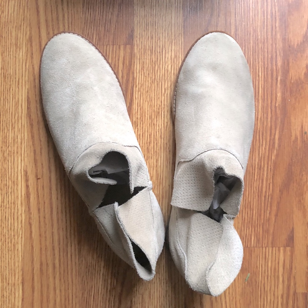 Clarks Size 10 Bootie